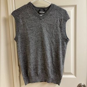 Nike grey wool golf tour v neck sweater vest PGA pullover